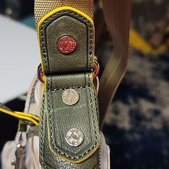 MZ Wallace Excellent camo neutral tones bag - Picture 9 of 9